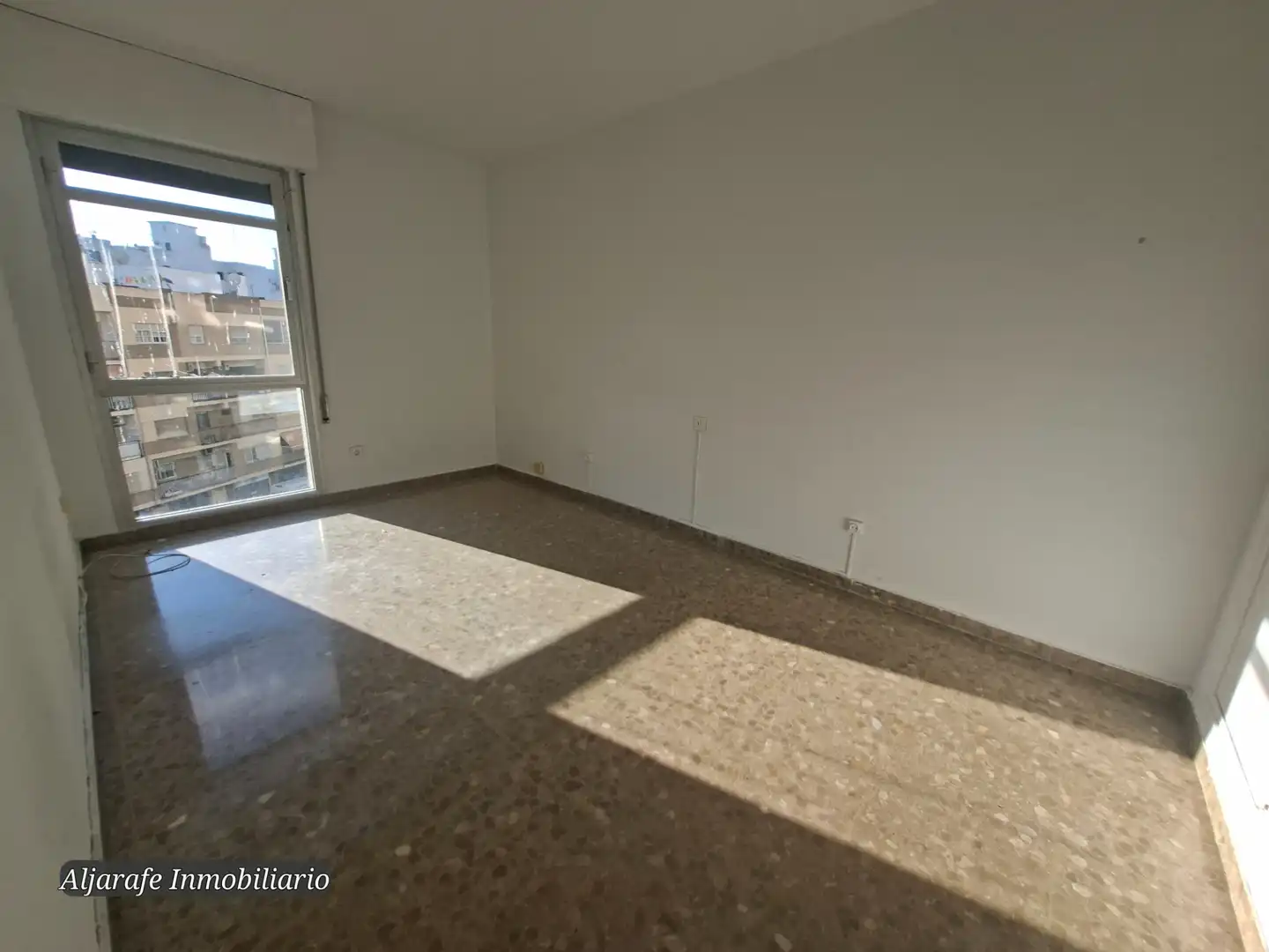 Living room of Flat for sale in Sevilla  with Air Conditioner, Heating and Private garden