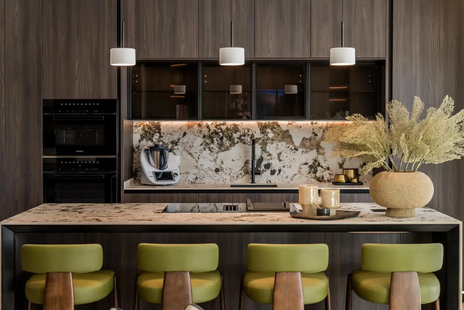 Kitchen of Apartments for sale in Marbella  with Air Conditioner, Heating and Alarm