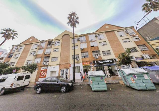 Garaje en Venta en C/ Luis Vives en La Plata