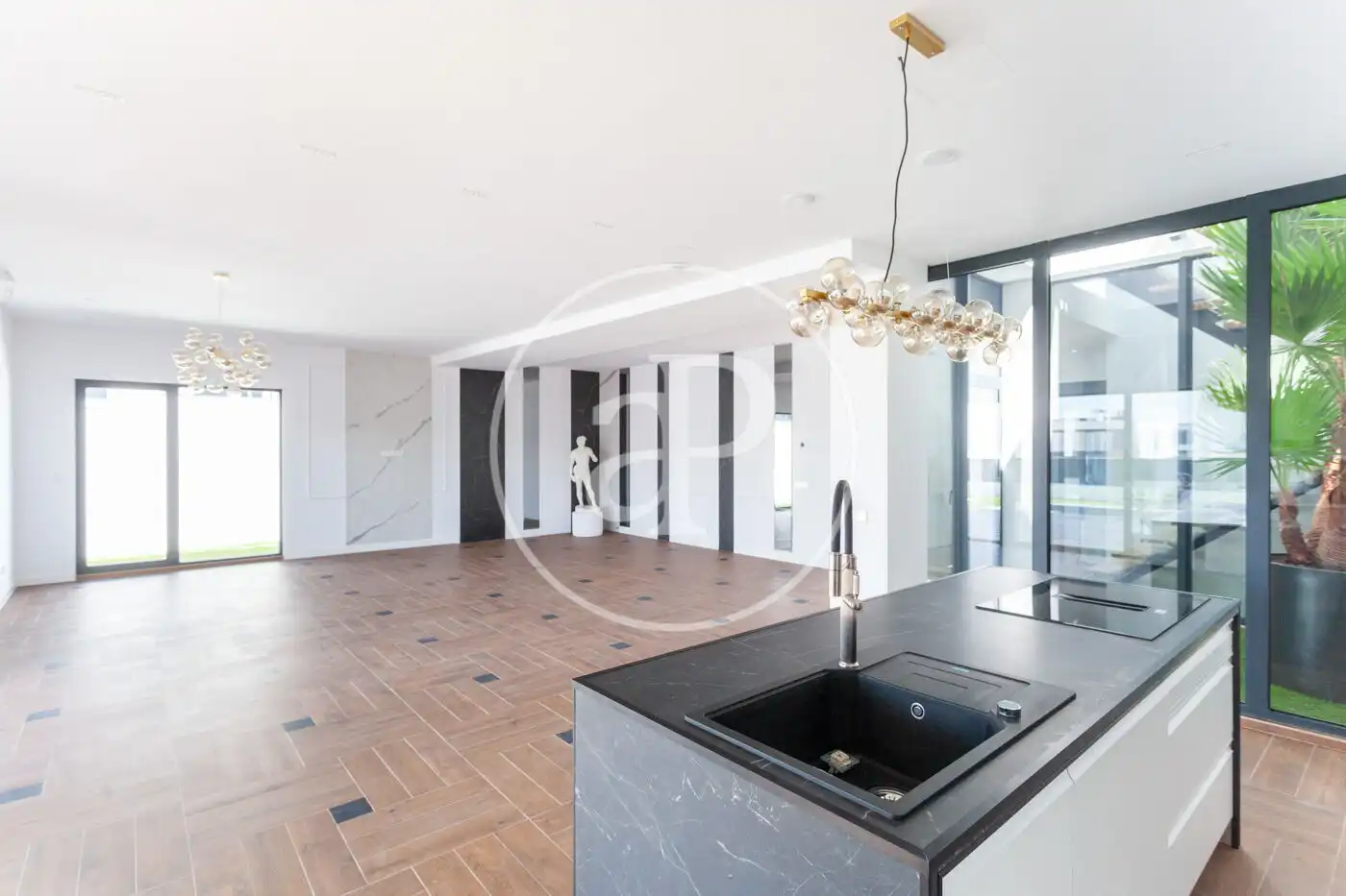 Casa aparellada amb piscina en venda a C. Tallín, imagen 19