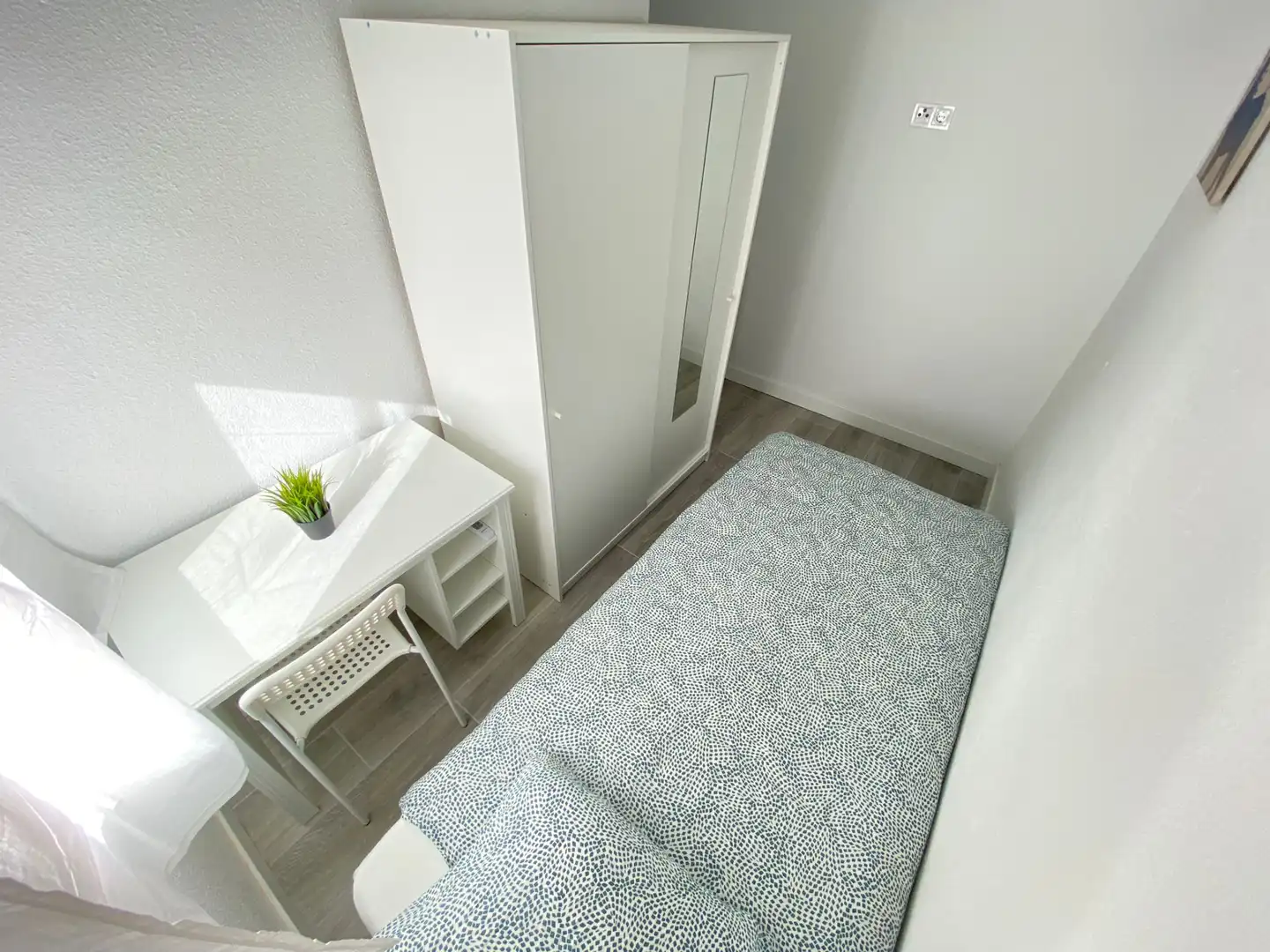 Habitación de Piso de alquiler en Madrid con Calefacción, Amueblado y Horno