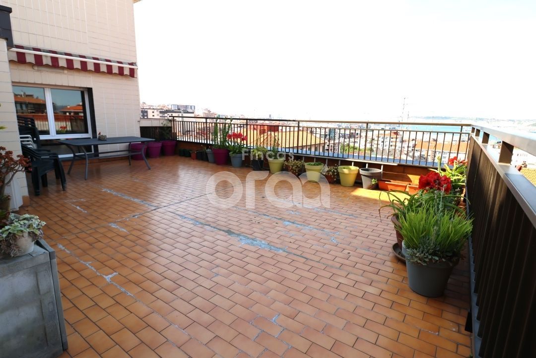 Terrassa de Àtic en venda en Santurtzi  amb Calefacció