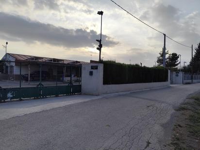 Vista exterior de Finca rústica en venda en Alhama de Murcia amb Aire condicionat, Terrassa i Piscina