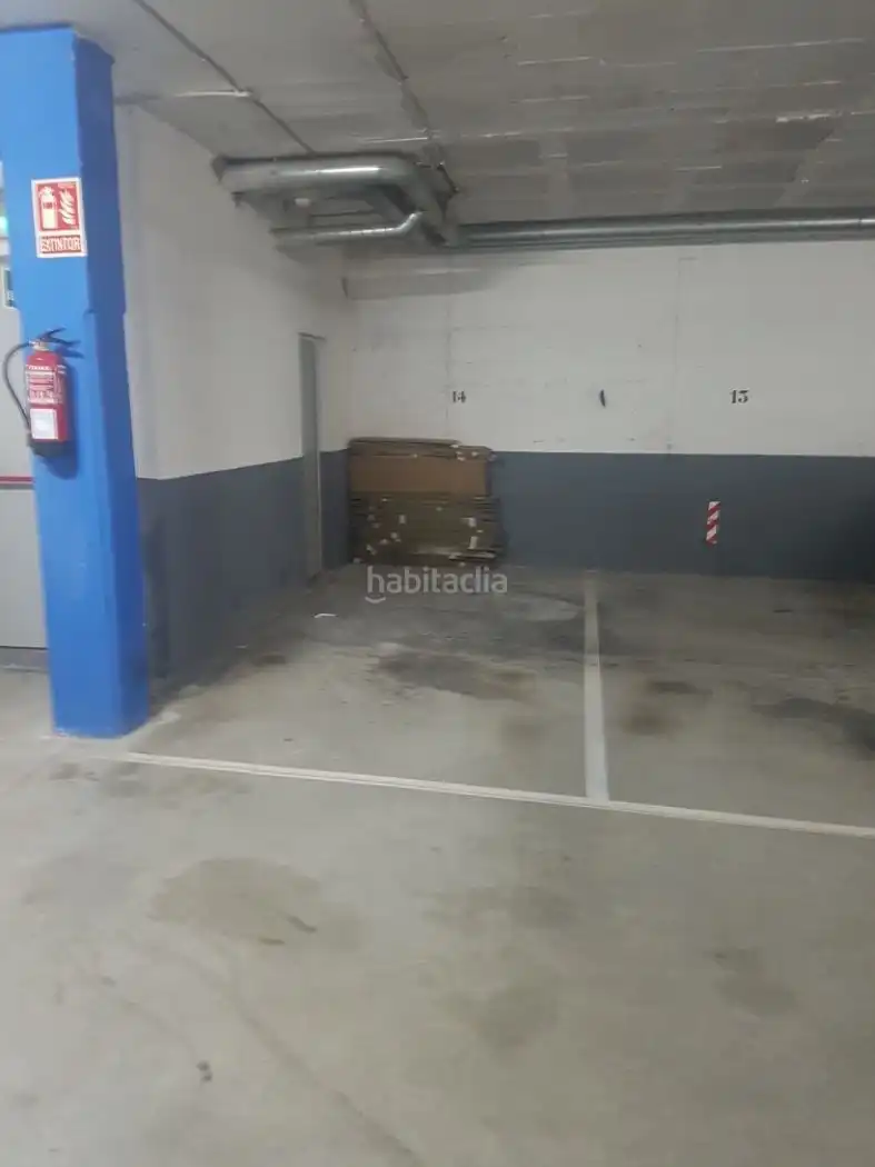 Einzelparkplatz zum Verkauf in Carrer de Francesc Macià 44