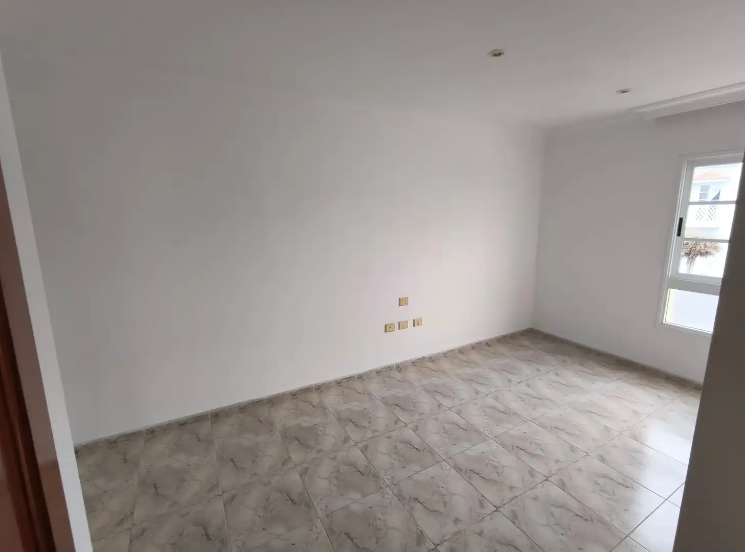 Einfamilien-Reihenhaus zum Verkauf in Puerto de la Cruz mit Abstellraum, Ofen und Balkon