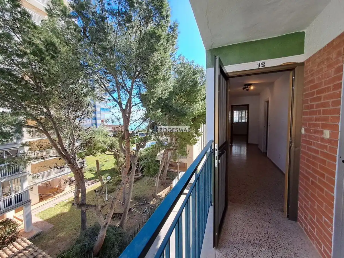 Schlafzimmer von Wohnungen zum Verkauf in Benicasim / Benicàssim mit Gemeinschaftspool