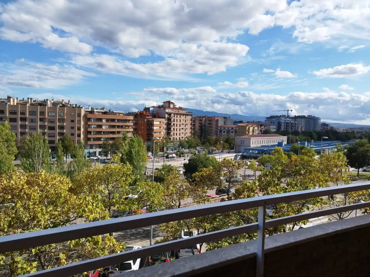 Vista exterior de Pis de lloguer en Vic amb Calefacció, Parquet i Terrassa