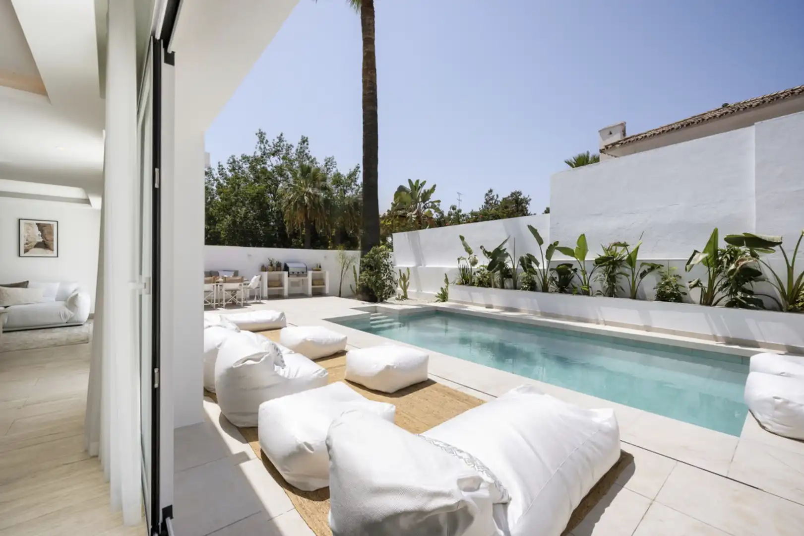 Villa con terrazza in vendita a Nueva Andalucía