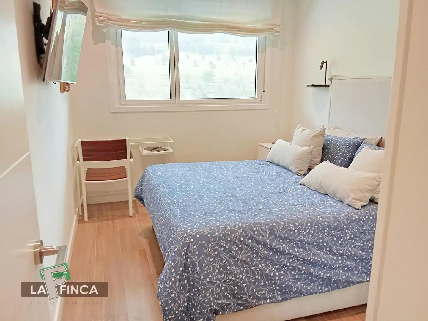 Schlafzimmer von Wohnung zum Verkauf in Oviedo  mit Heizung, Terrasse und Abstellraum
