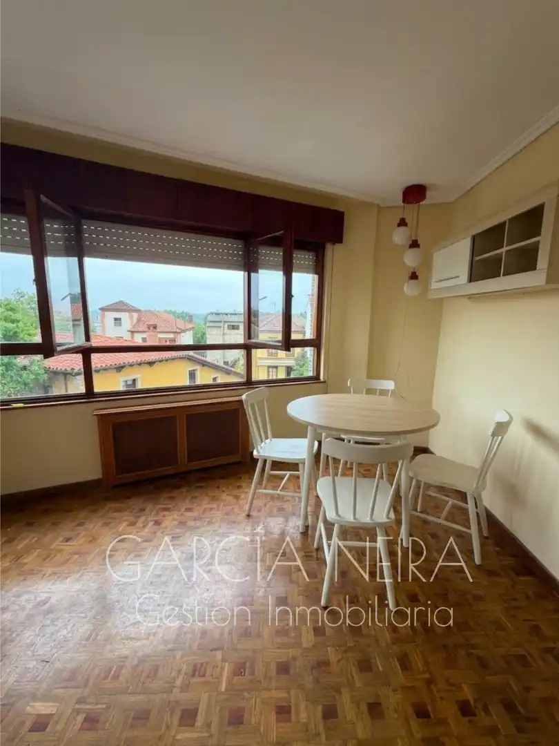 Dining room of Flat for rent in Noreña  with Heating, Parquet flooring and Furnished
