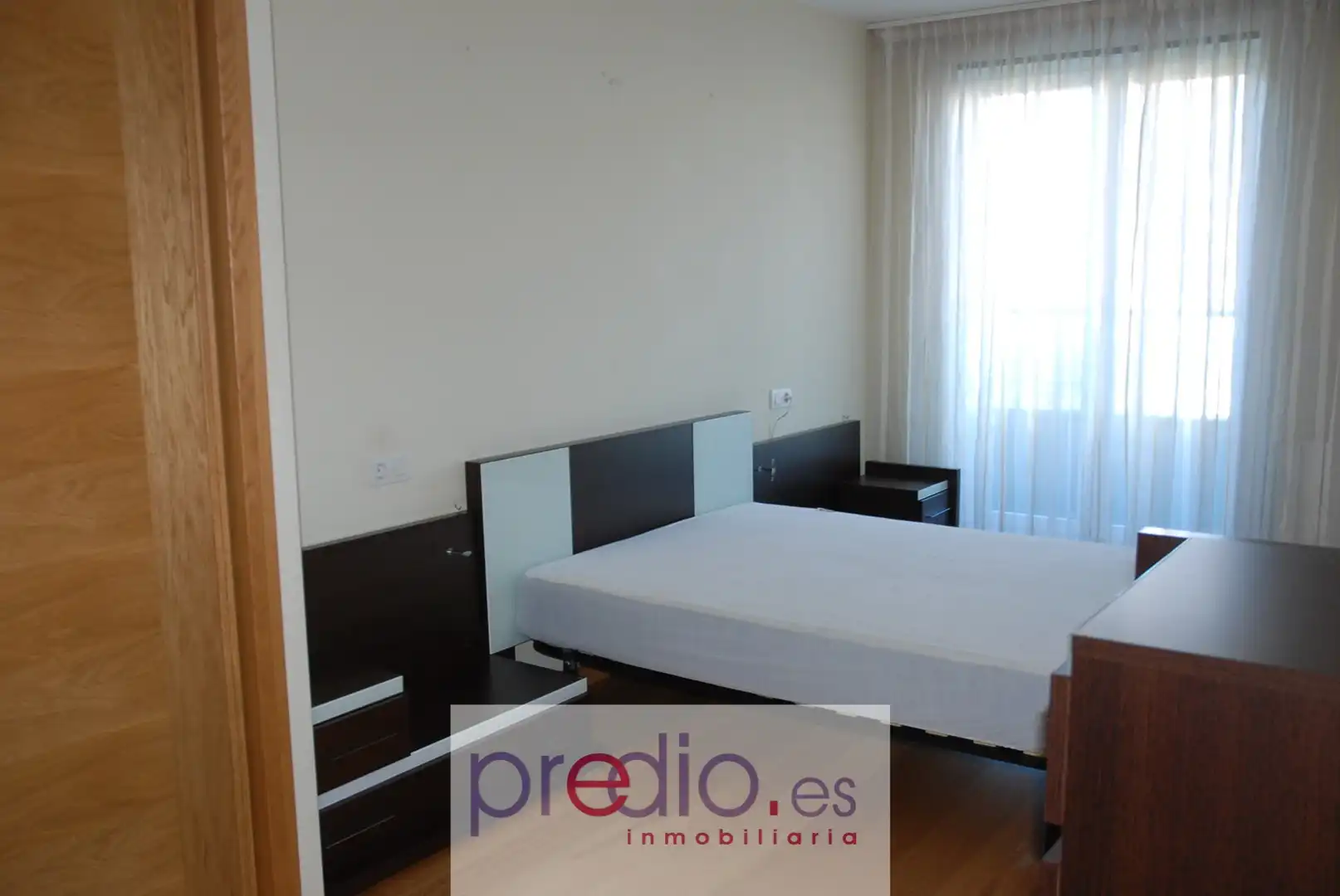 Dormitori de Apartament en venda en Lugo amb Calefacció, Parquet i Terrassa
