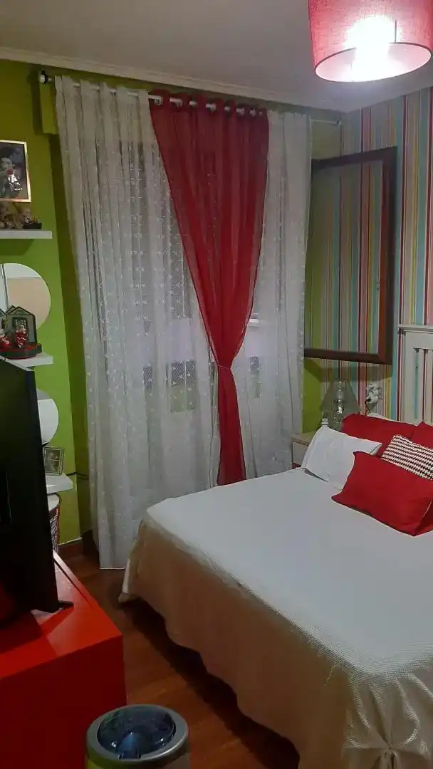 Schlafzimmer von Wohnung zum Verkauf in Barakaldo 