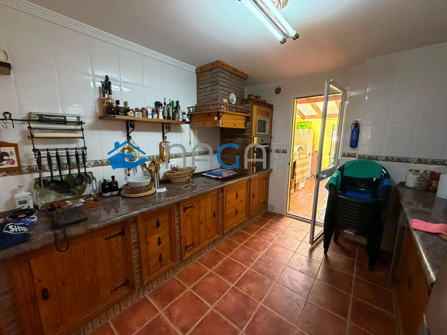 Cocina de Casa adosada en venta en Los Barrios con Jardín privado, Amueblado y Horno