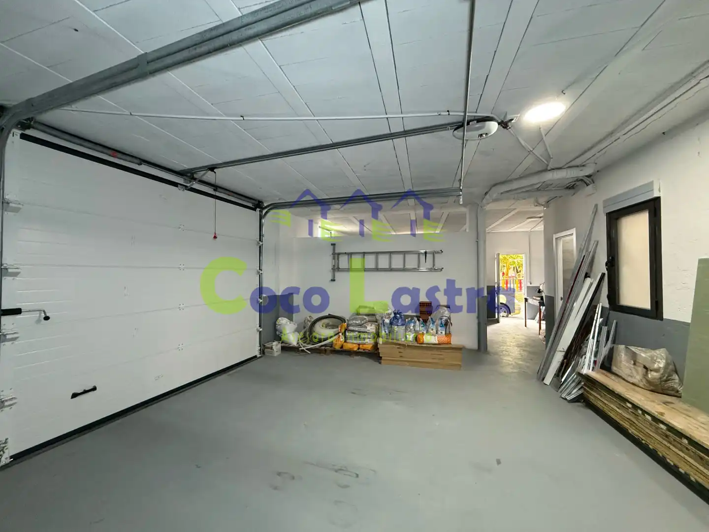Commercial properties for sale in Moriscos  with Home automation