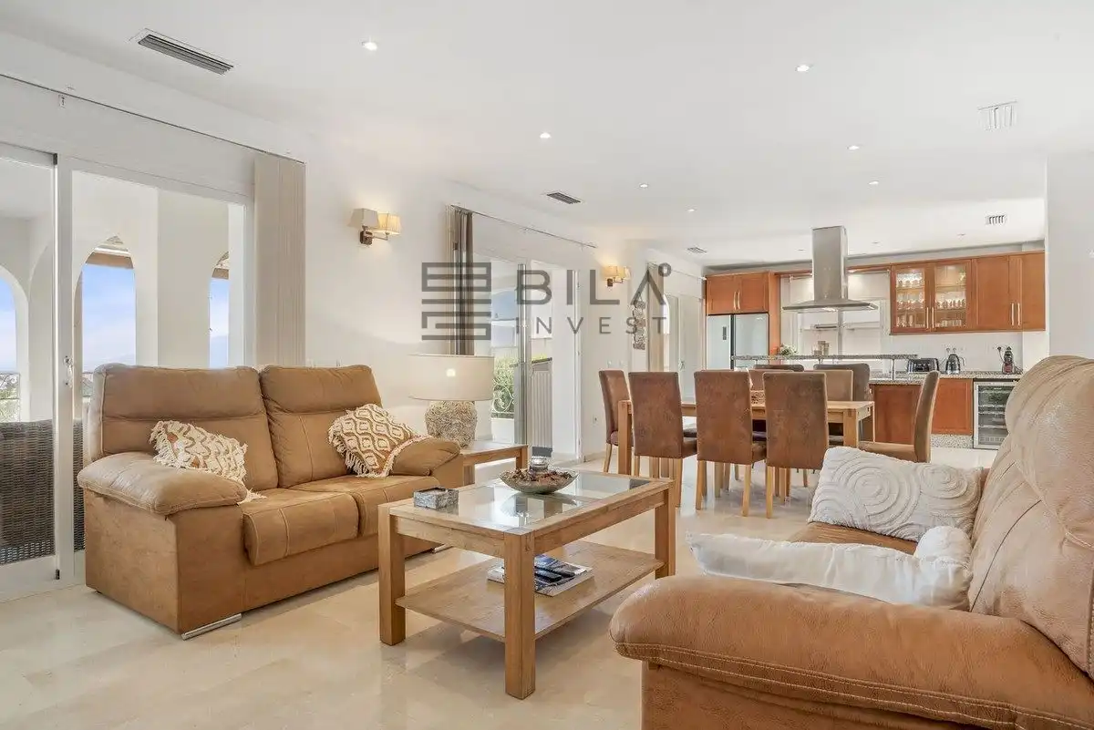 Chalet con piscina en venta en Cerros del Aguila, imagen 8