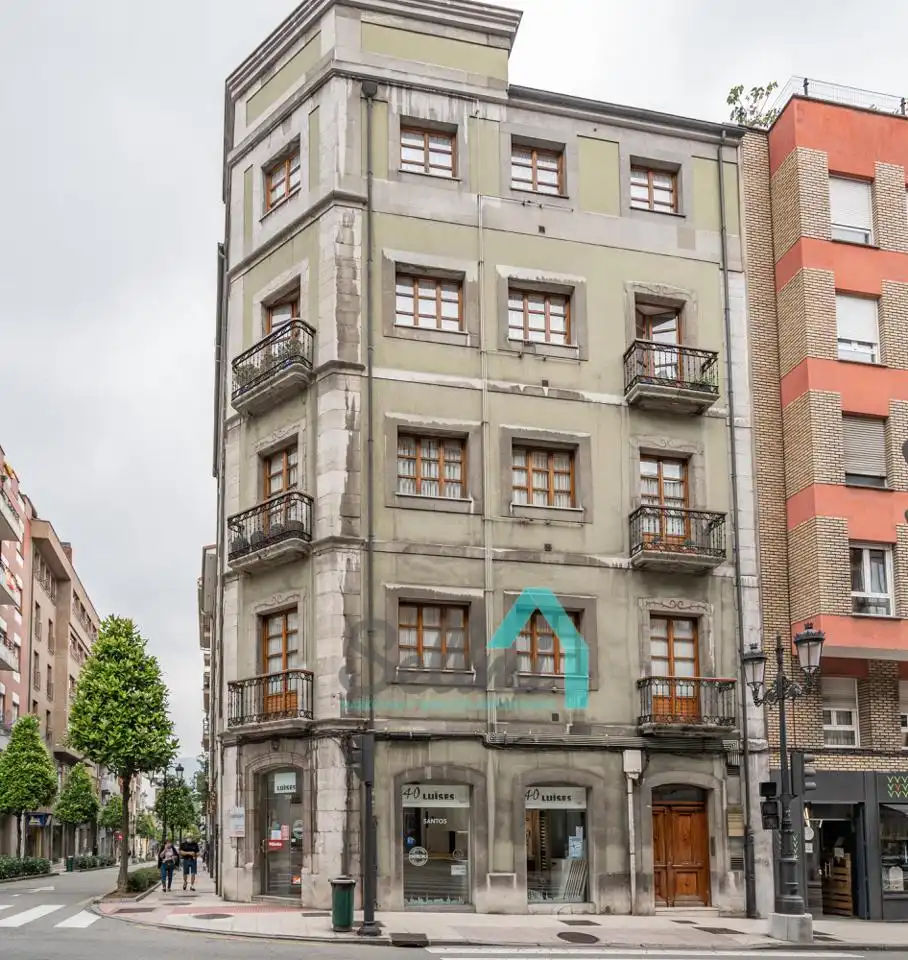 Piso con ascensor en alquiler en De Campomanes, imagen 26