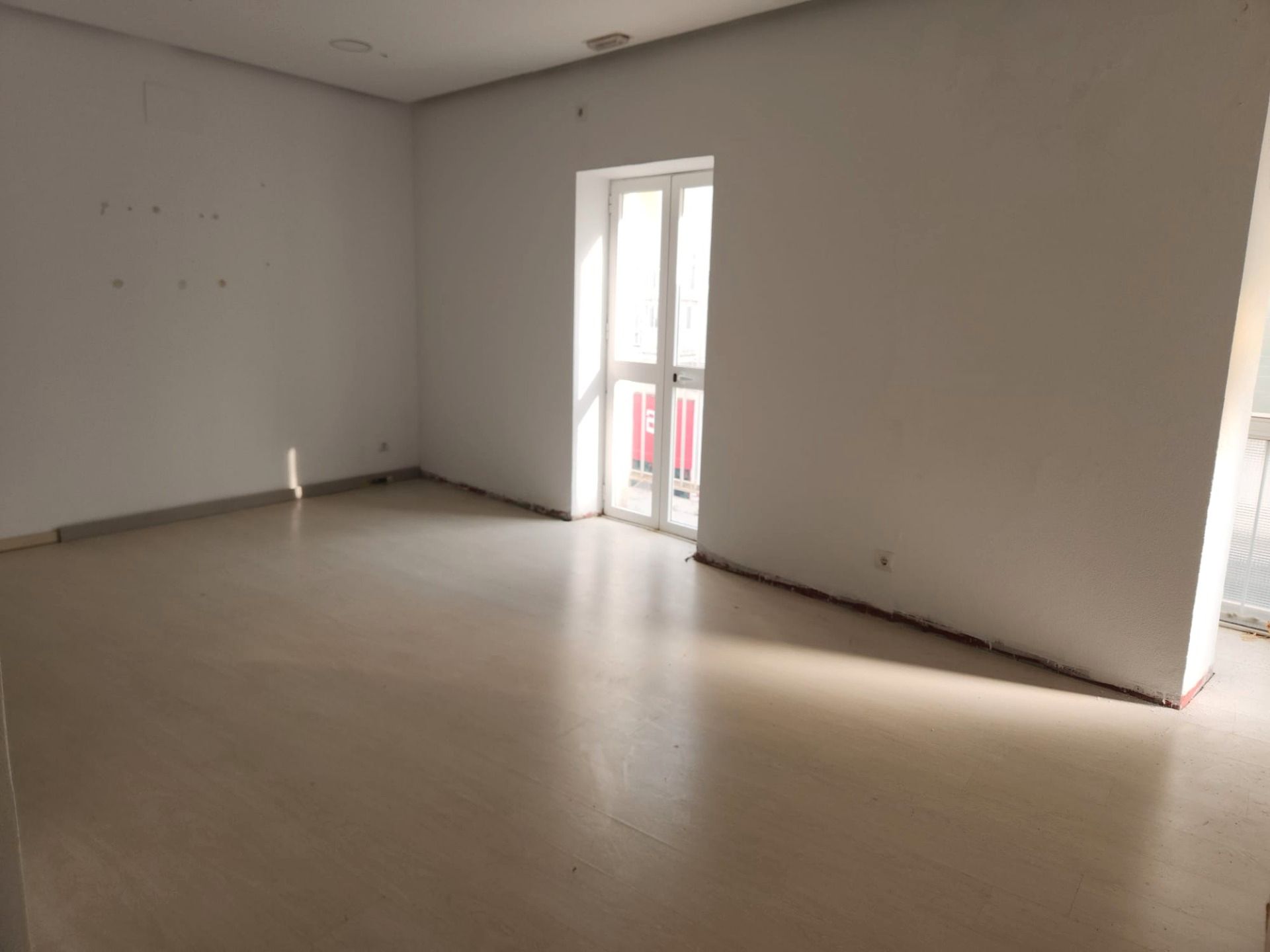 Building for sale in San Fernando