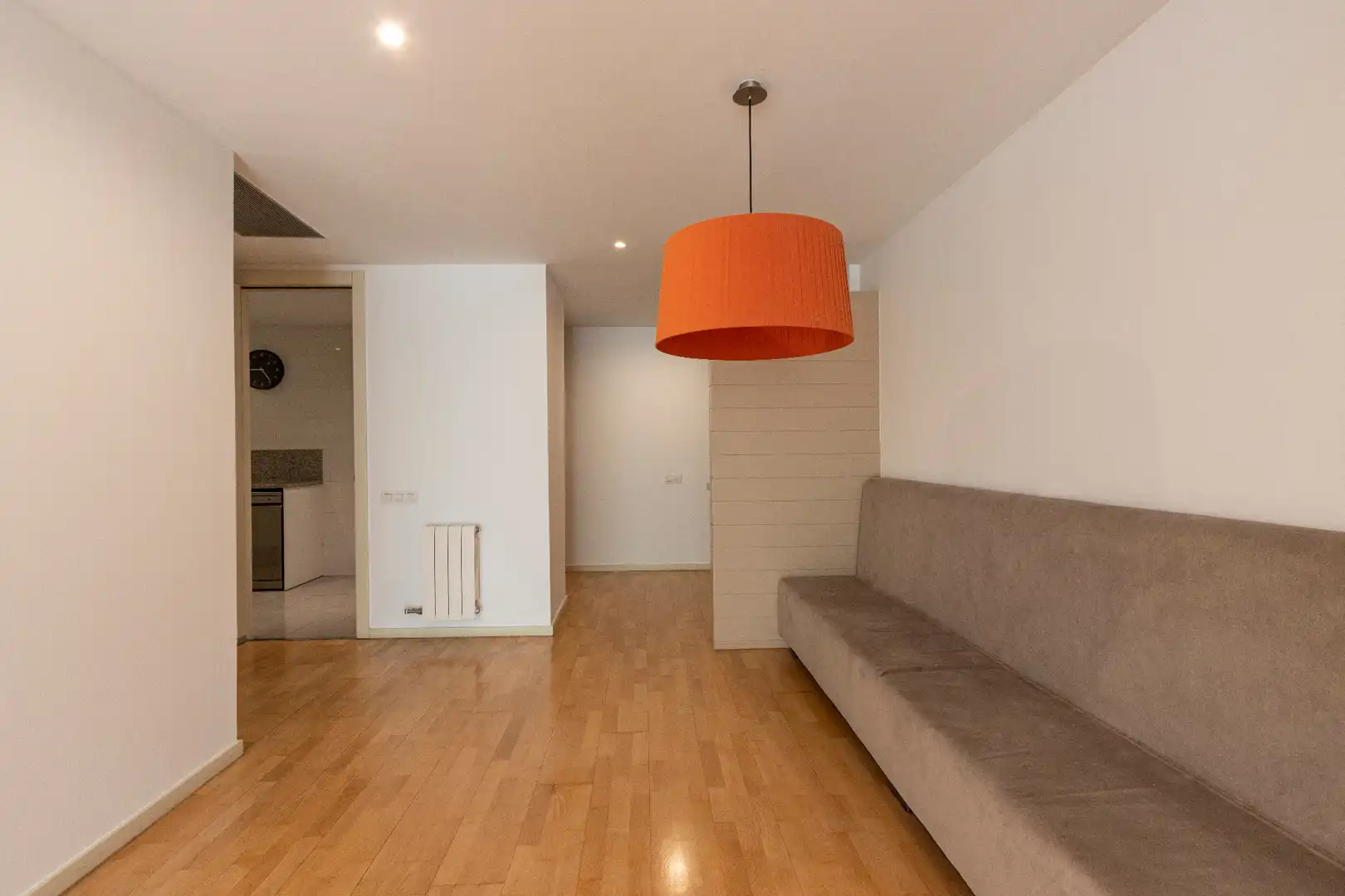 Wohnzimmer von Wohnung zum Verkauf in Barcelona mit Klimaanlage, Heizung und Parkett