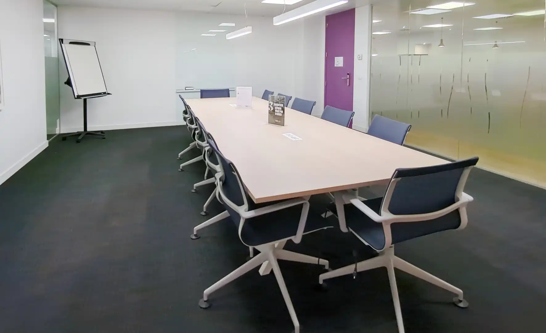 Büro zur Miete in Madrid mit Klimaanlage, Heizung und Möbliert