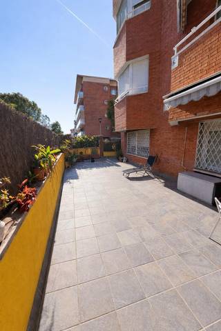 Planta baja en Venta en Les Grases