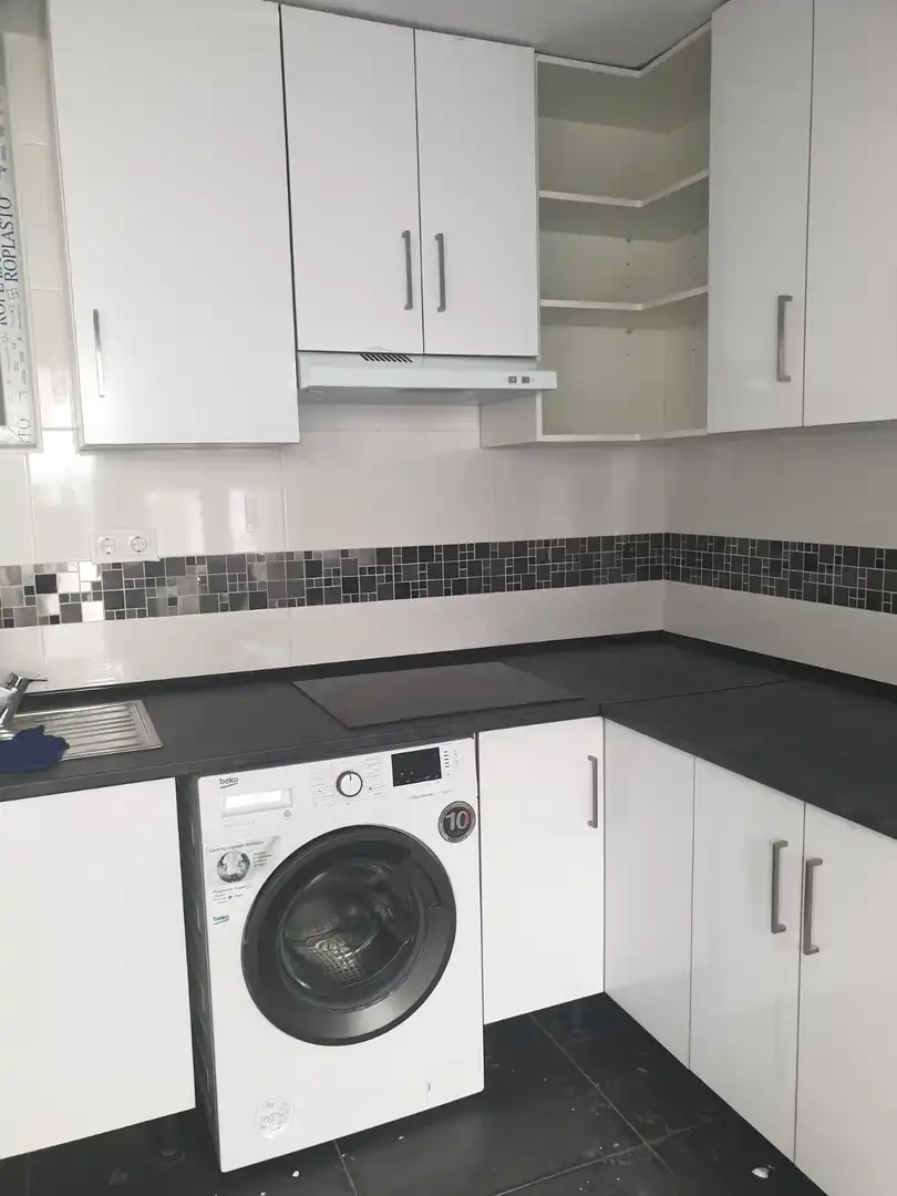 Kitchen of Flat for rent in Parla  with Washing machine