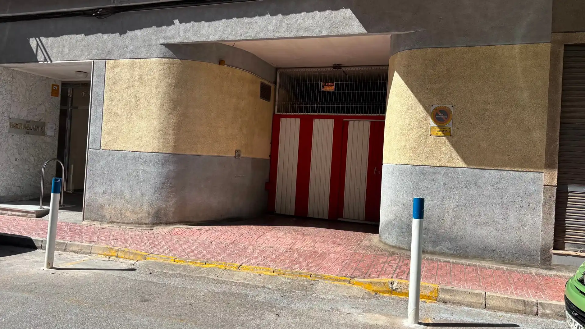 Parking of Apartments for sale in Torrevieja  with Terrace, Furnished and Oven