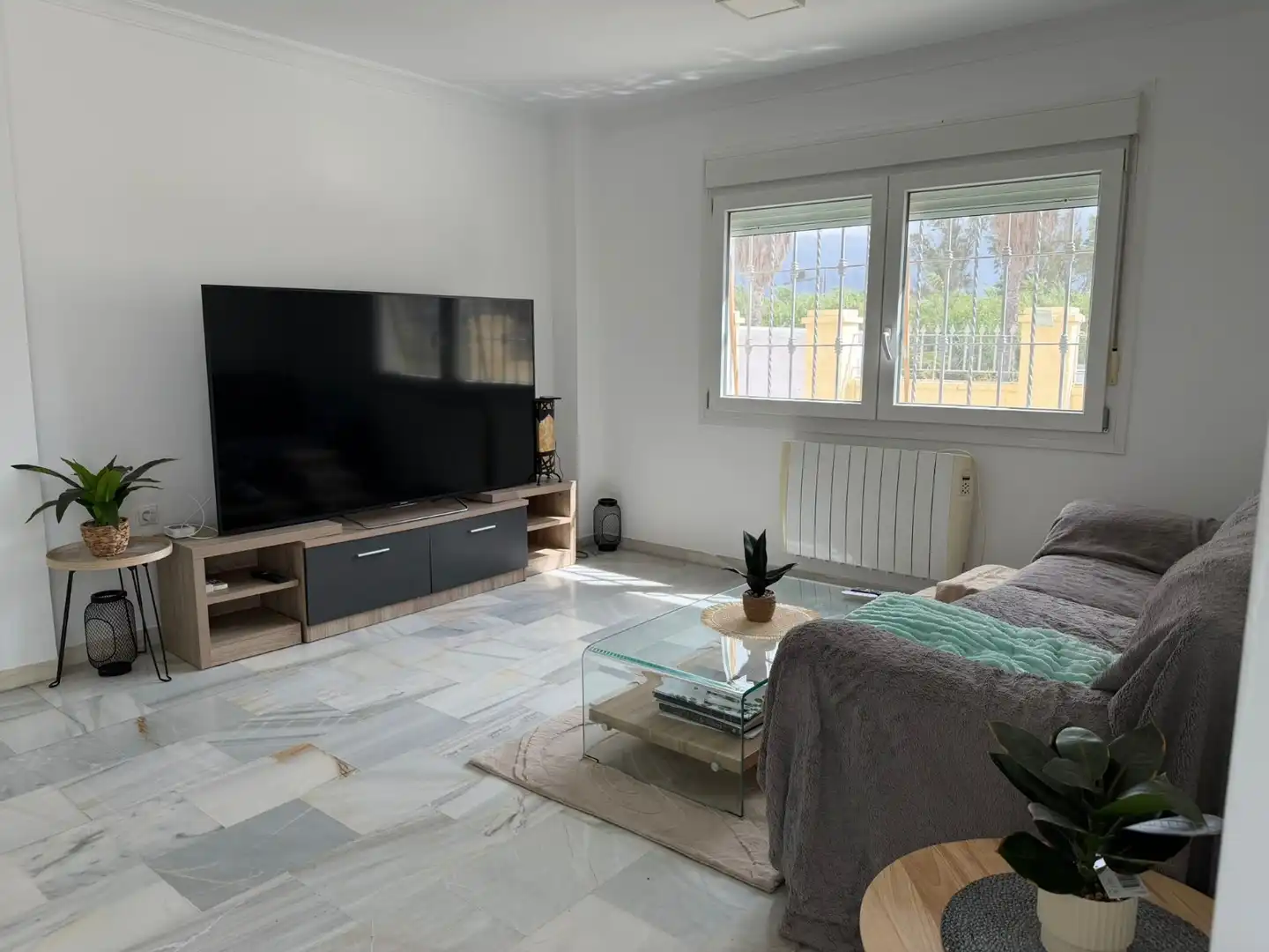 Sala de estar de Casa o chalet en venta en Torremolinos con Aire acondicionado, Calefacción y Terraza