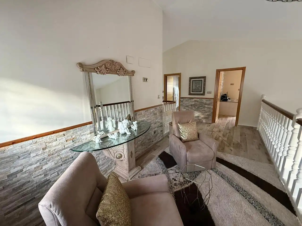 Casa con piscina en venta en Barrio Sámano, imagen 32