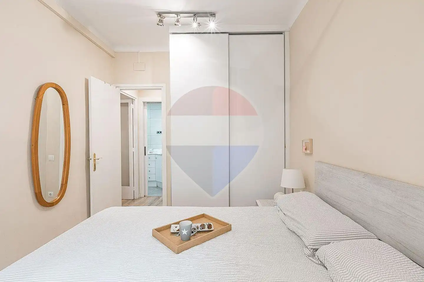 Habitación de Piso en venta en Barcelona con Aire acondicionado, Calefacción y Balcón