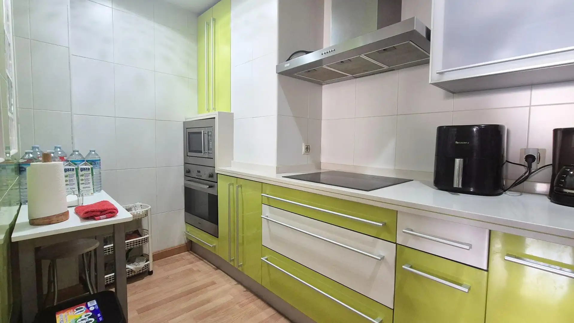 Cocina de Planta baja de alquiler en Castellanos de Moriscos con Calefacción, Amueblado y Piscina comunitaria