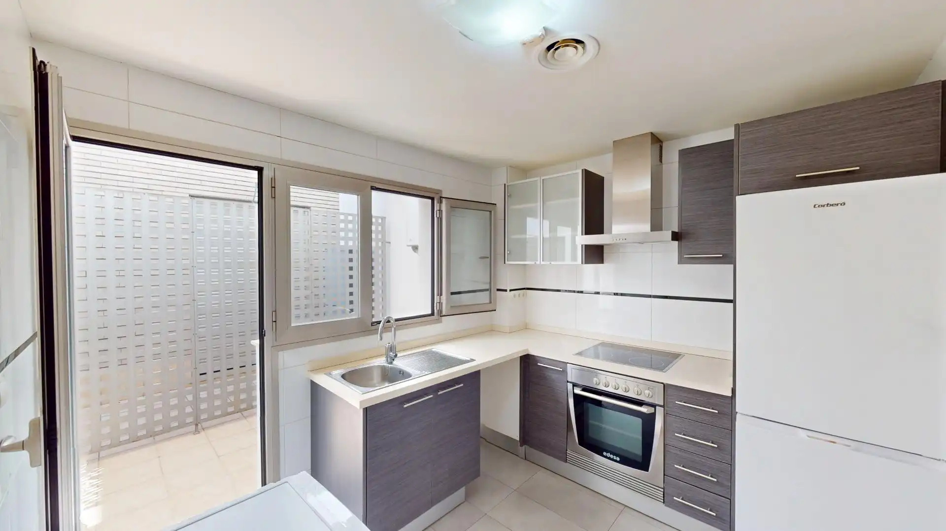 Cocina de Dúplex en venta en Oliva con Aire acondicionado, Calefacción y Terraza
