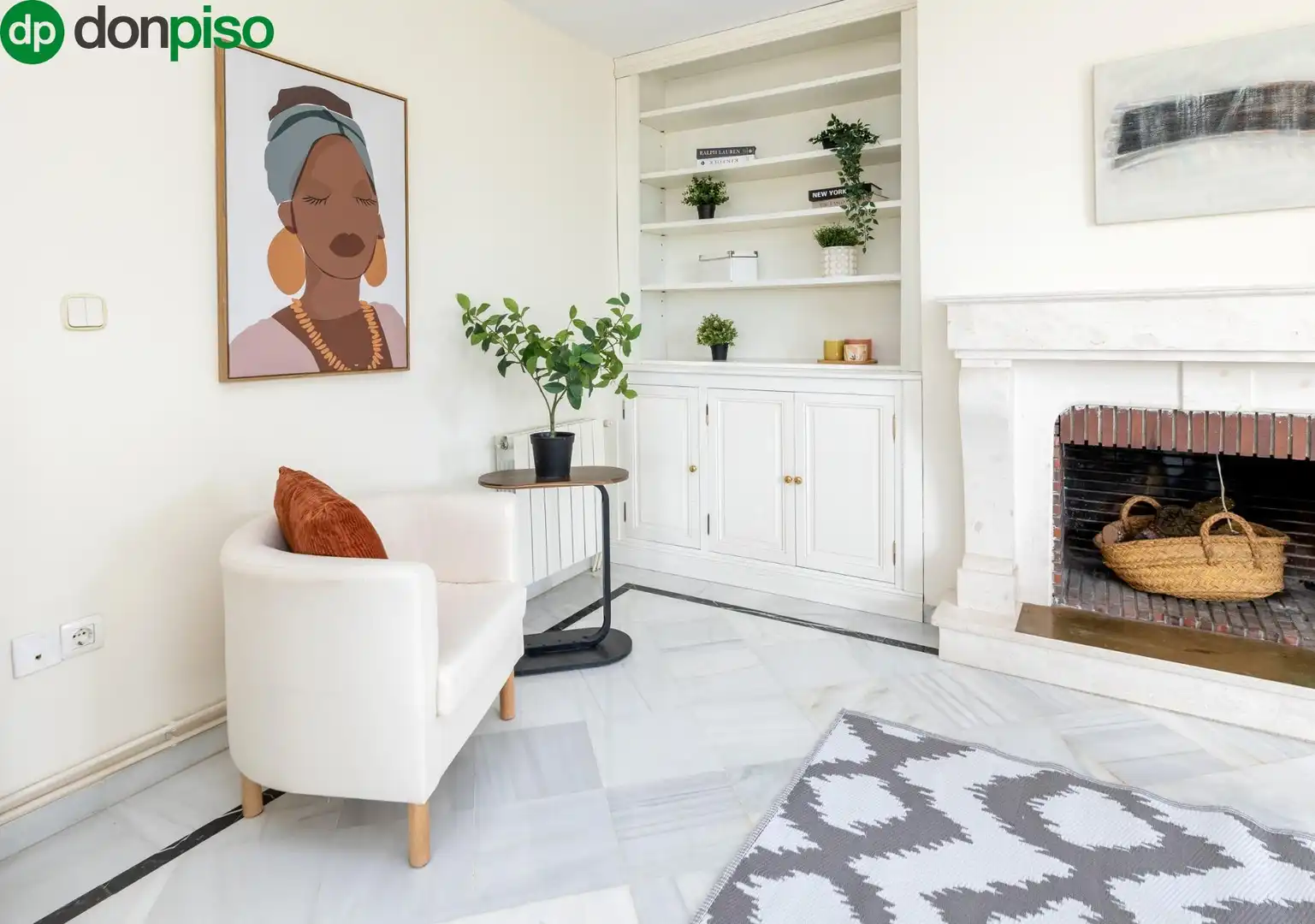 Sala de estar de Casa o chalet en venta en Granada con Aire acondicionado, Calefacción y Jardín privado