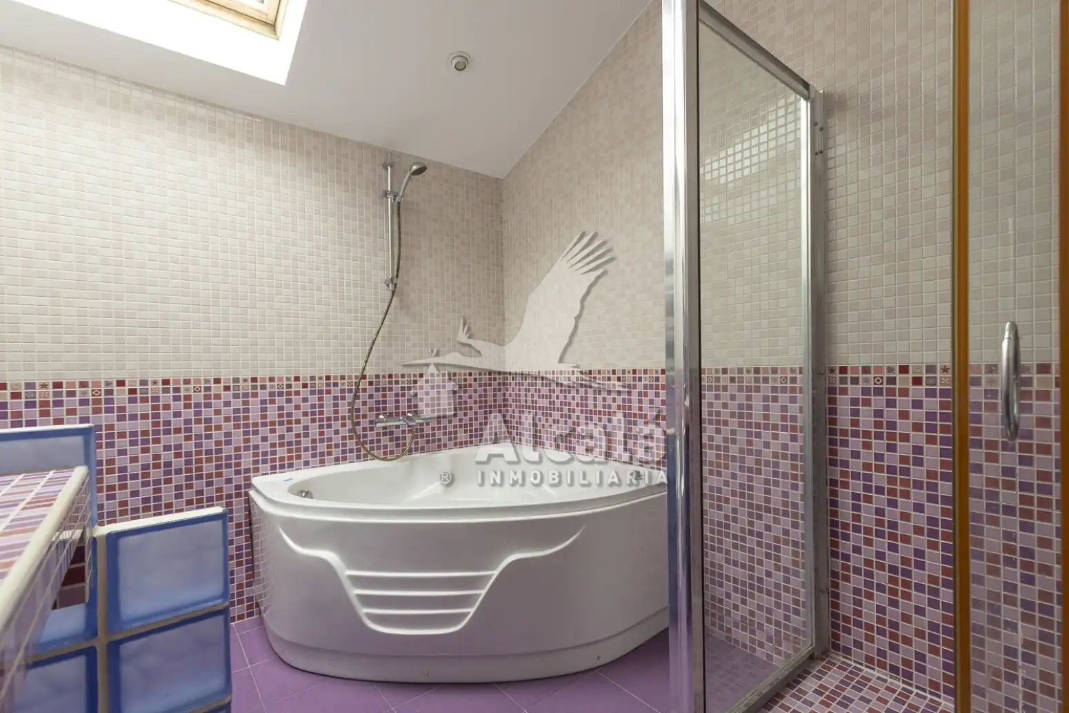Baño de Ático en venta en Alcalá de Henares con Aire acondicionado, Calefacción y Terraza