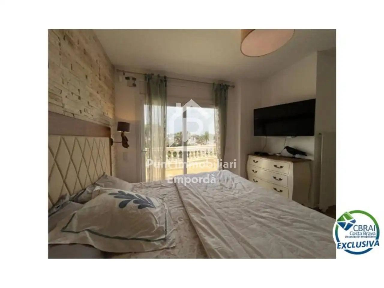 Dormitori de Casa o xalet en venda en Empuriabrava amb Aire condicionat, Calefacció i Jardí privat