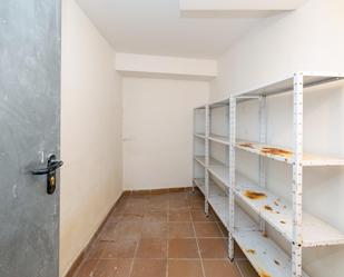 Box room for sale in  Granada Capital