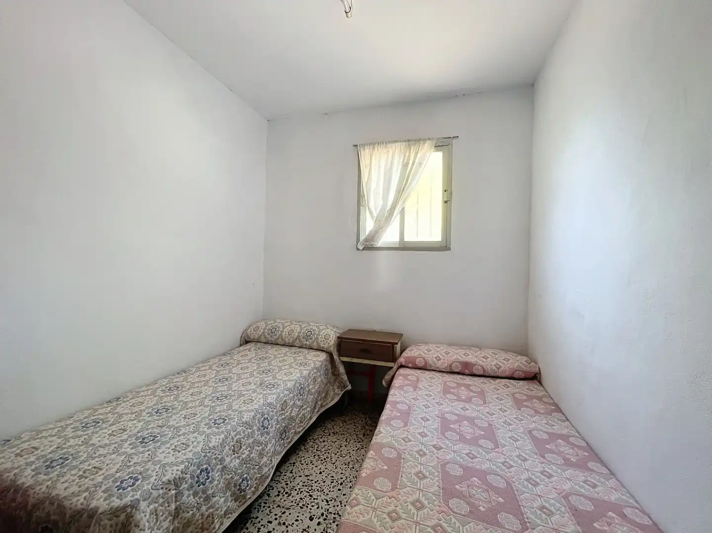 Habitación de Finca rústica en venta en Confrides con Aire acondicionado y Jardín privado