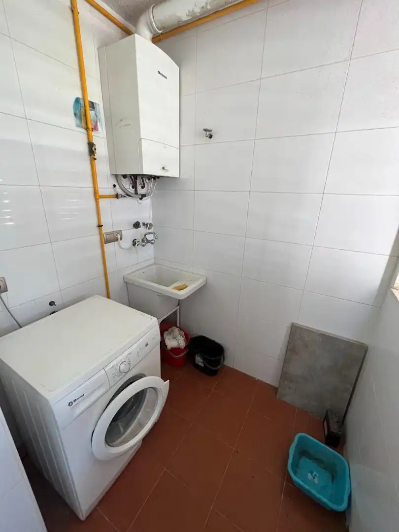 Baño de Apartamento en venta en Alicante / Alacant con Aire acondicionado, Calefacción y Jardín privado