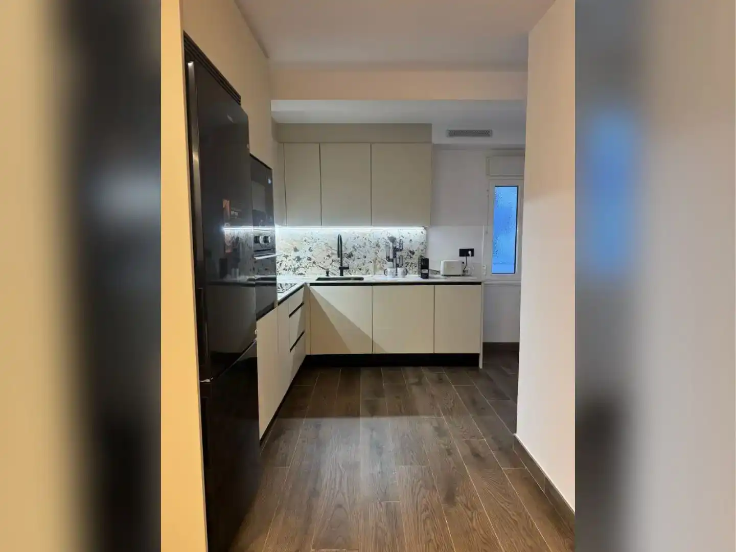 Cuina de Pis per a compartir en Langreo amb Parquet i Moblat