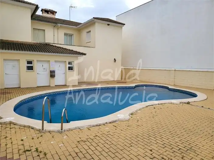 Adossat amb piscina en venda a Fuente de Piedra, imagen 3