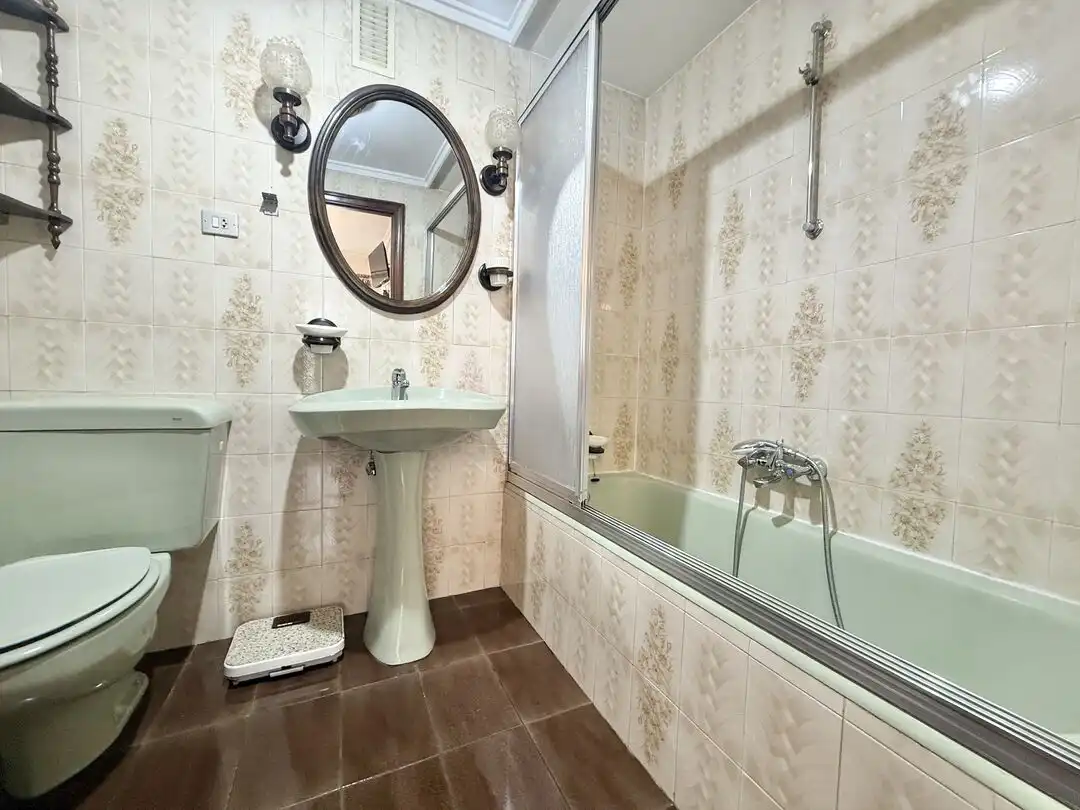 Baño de Piso en venta en Elgoibar con Calefacción, Amueblado y Balcón