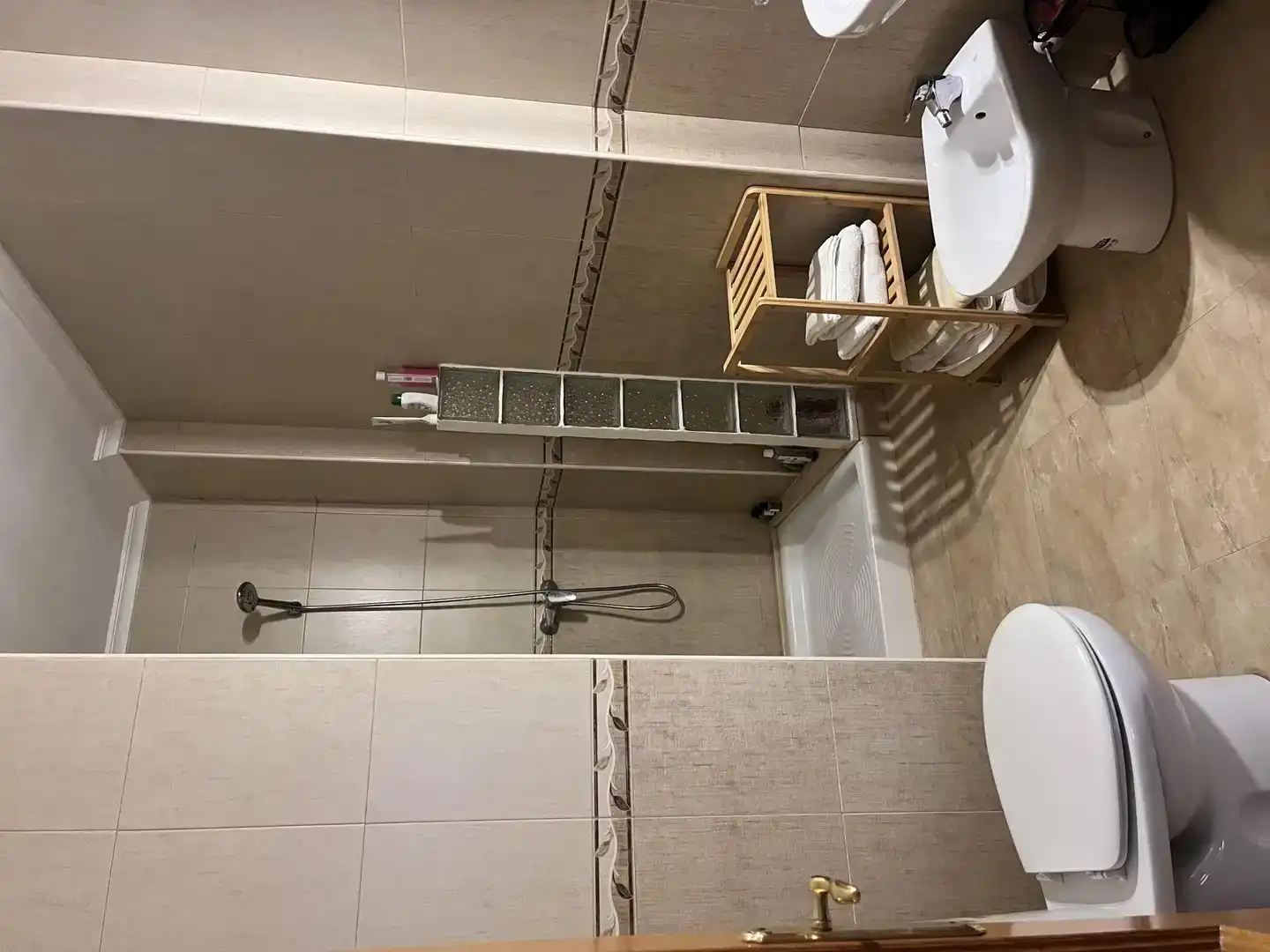 Bany de Pis en venda en Granja de Rocamora amb Aire condicionat i Balcó