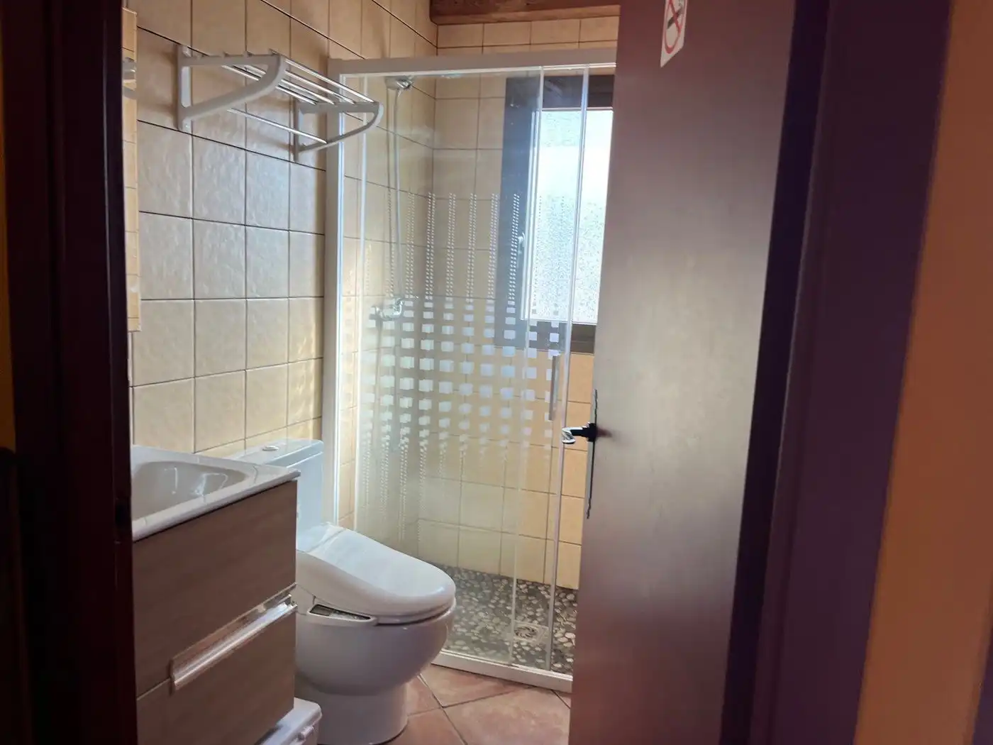 Baño de Finca rústica en venta en La Vajol con Jardín privado y Terraza