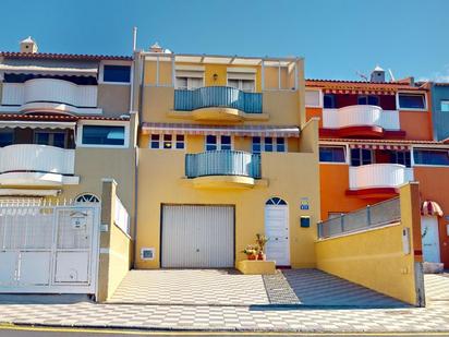 Exterior view of Single-family semi-detached for sale in  Santa Cruz de Tenerife Capital  with Terrace and Balcony