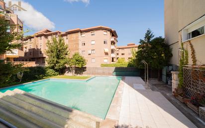 Swimming pool of Flat for sale in Majadahonda  with Terrace