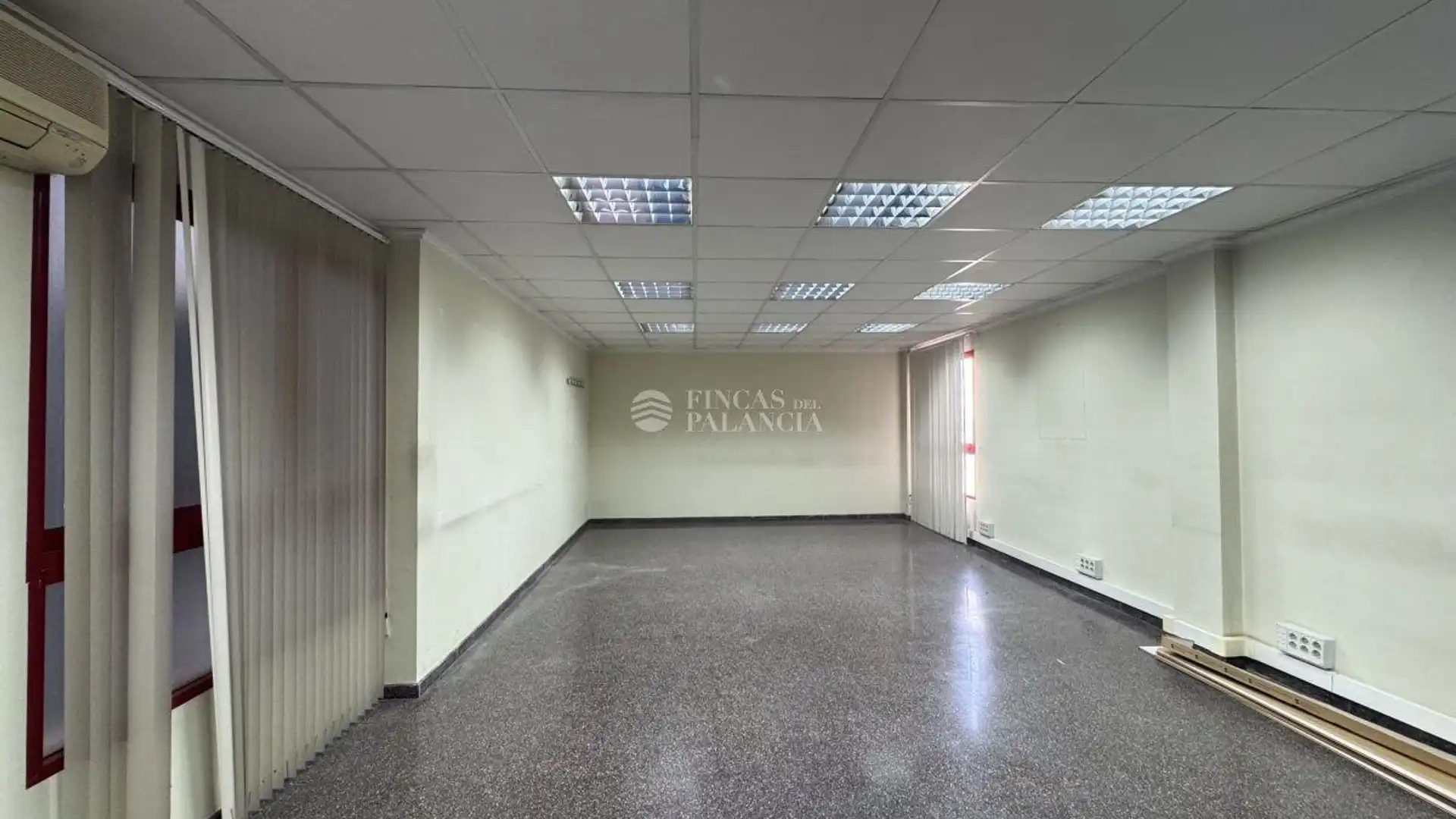 Office for rent in Doctor Velazquez