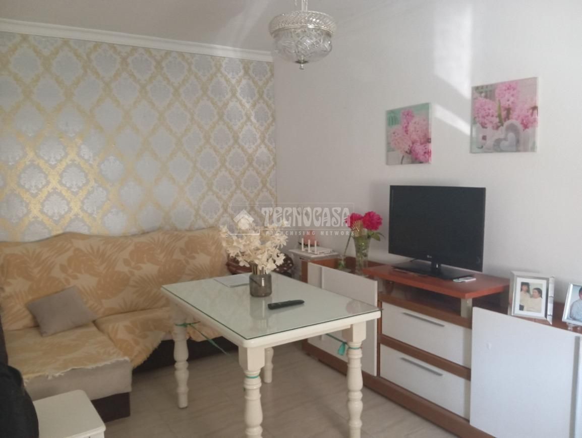 Single-family semi-detached for sale in Lora del Río