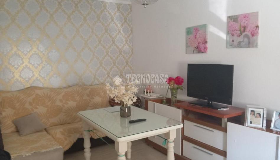 Photo 1 of Single-family semi-detached for sale in Lora del Río, Sevilla