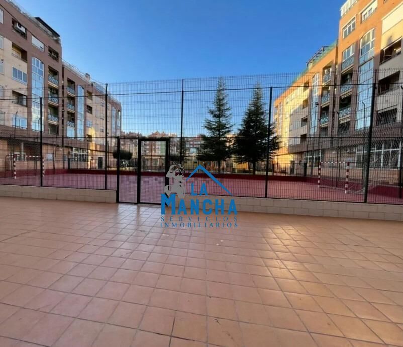 Exterior view of Flat for sale in  Albacete Capital  with Heating, Terrace and Storage room