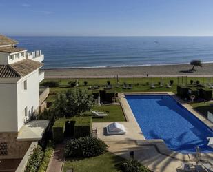 Swimming pool of Flat for sale in Estepona  with Terrace, Furnished and Oven