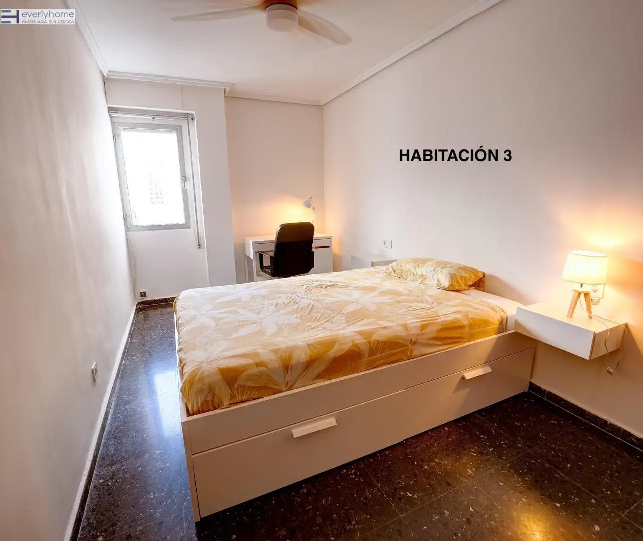 Habitación de Piso para compartir en Valencia con Terraza, Amueblado y Balcón